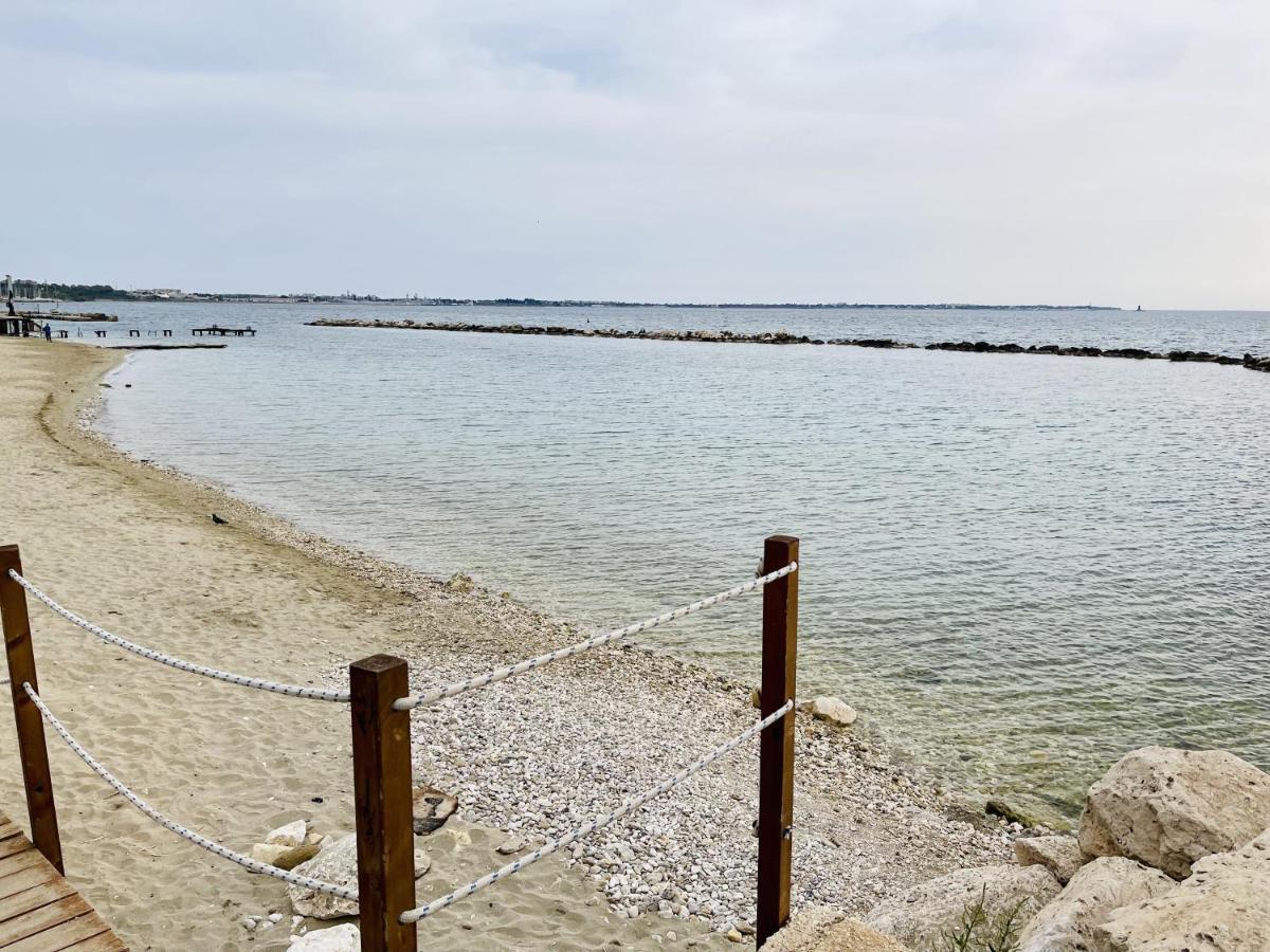La Perla Del Borgo Lägenhet Taranto Exteriör bild