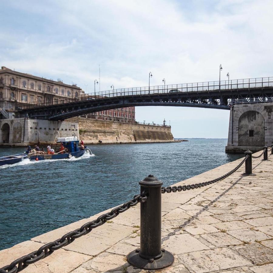 La Perla Del Borgo Lägenhet Taranto Exteriör bild